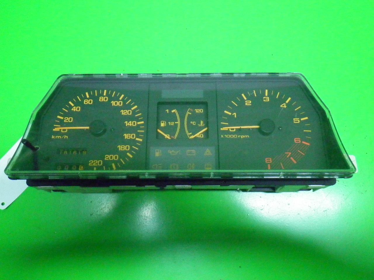 Compteur de vitesse /compte tours MAZDA 323 Mk III Station Wagon (BW)