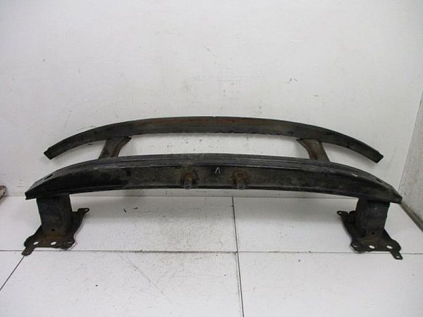 Front bumper reinforcement