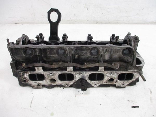 Engine cylinder head