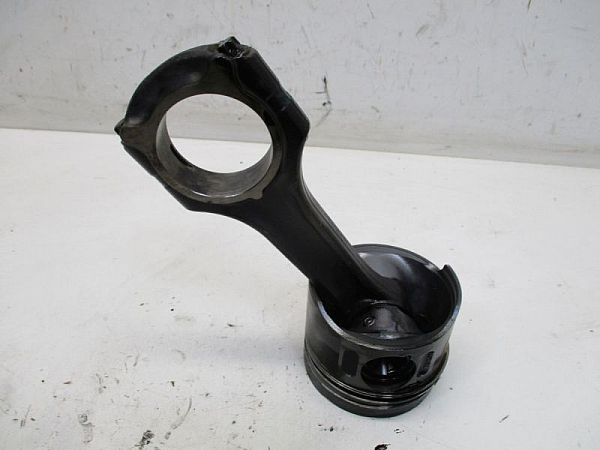 Engine piston