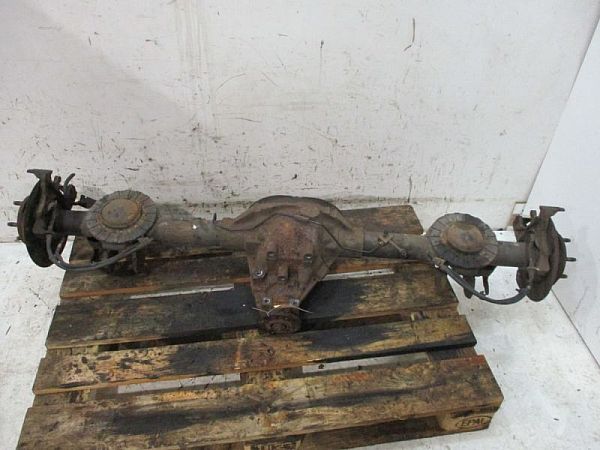 Hinterachse kpl. JEEP CHEROKEE (KJ)