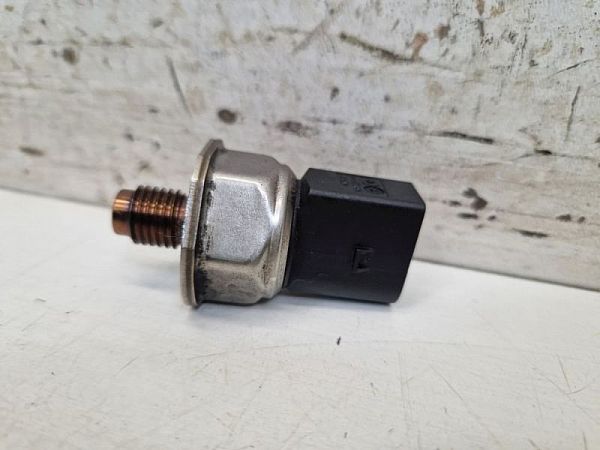 Fuel pressure sensor