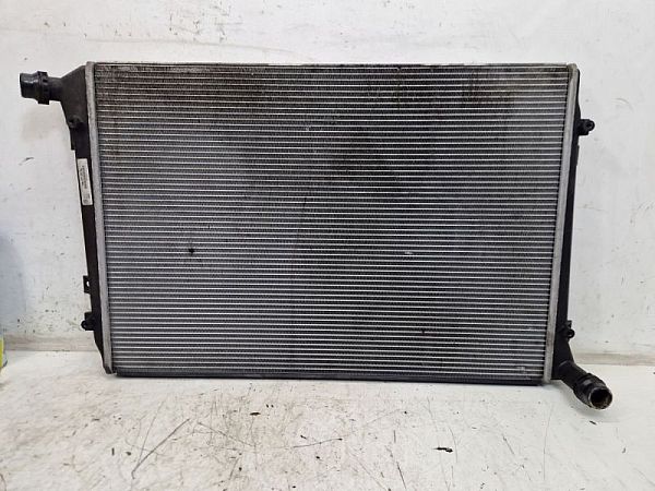 Coolant radiator