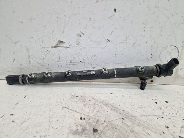 Fuel main line pipe