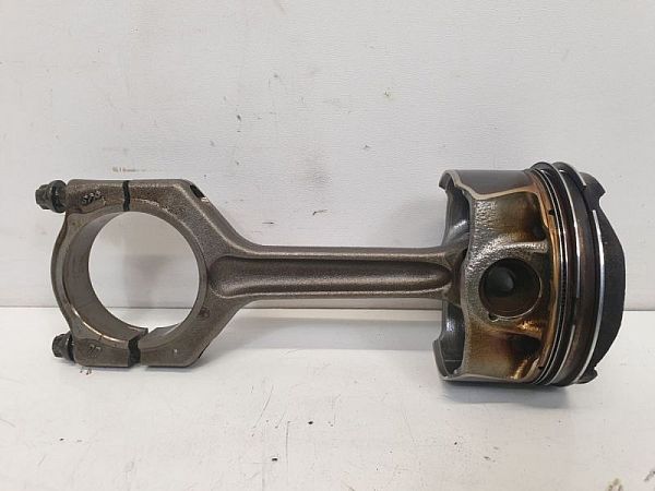 Engine piston