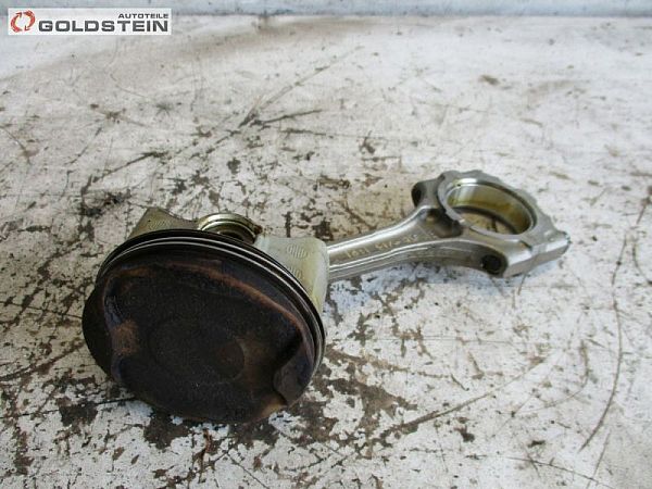 Kolben TOYOTA AURIS (_E15_)