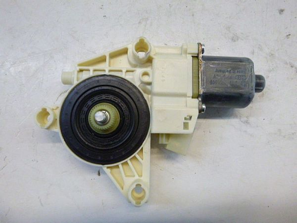Window regulator motor MERCEDES-BENZ E-CLASS (W212)