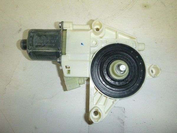 Window regulator motor MERCEDES-BENZ E-CLASS (W212)