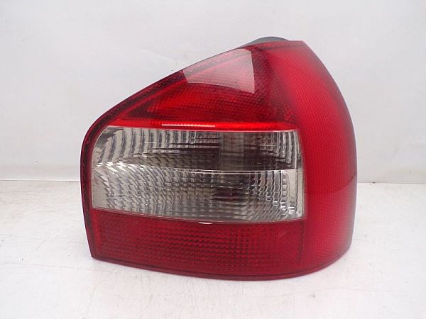 8L0945096B : Baglygte - Autoparts24