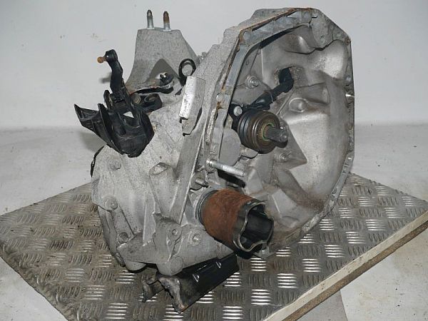 Schaltgetriebe DACIA DUSTER (HS_)
