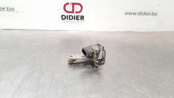 Air suspension height sensor