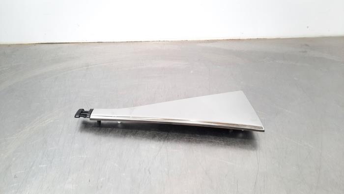 Roof trim bar molding cover