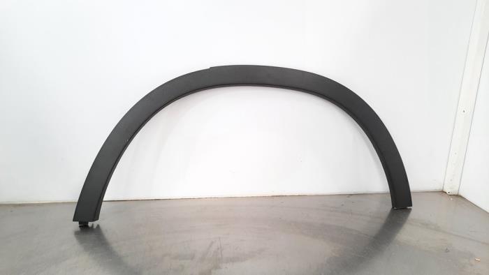 Rear wheel arch trim