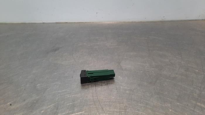 Sensor - adaptive Geschwindigkeitsregelung ISUZU D-MAX II (TFR, TFS)
