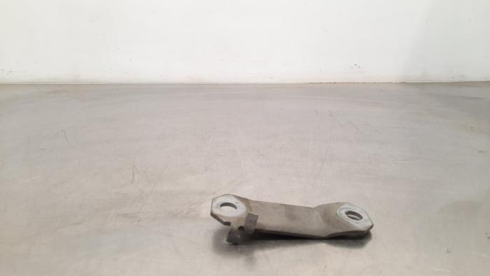 Sway bar bush bracket