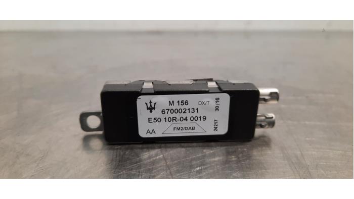 Antennenverstärker MASERATI LEVANTE SUV (M161)