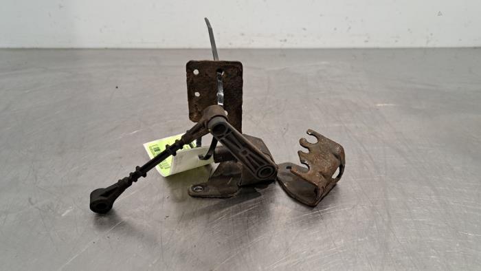 Air suspension height sensor