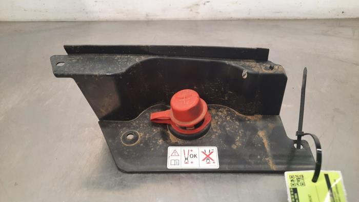 Battery box tray cover