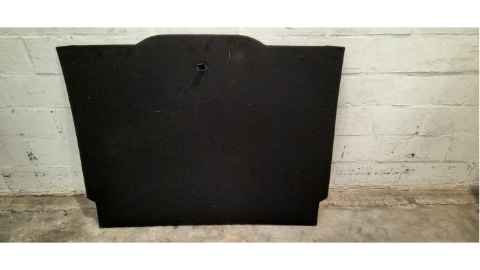 Parcel shelf