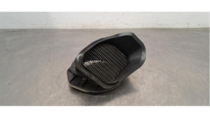 Cabin air duct