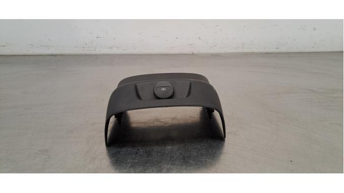 AUX-/USB-Anschluss VOLVO S60 III (224)