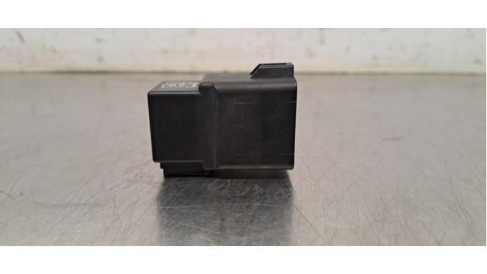 Coolant fan relay