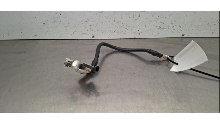 Negative earth cable battery