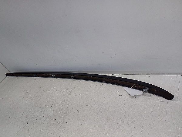 Roof shackle SEAT LEON ST (5F8)