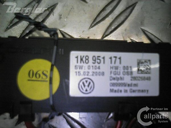 Zentralverriegelung Pumpe VW GOLF VI (5K1)