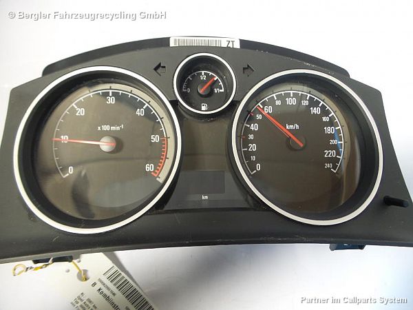 Dash cover OPEL ASTRA H GTC (A04)