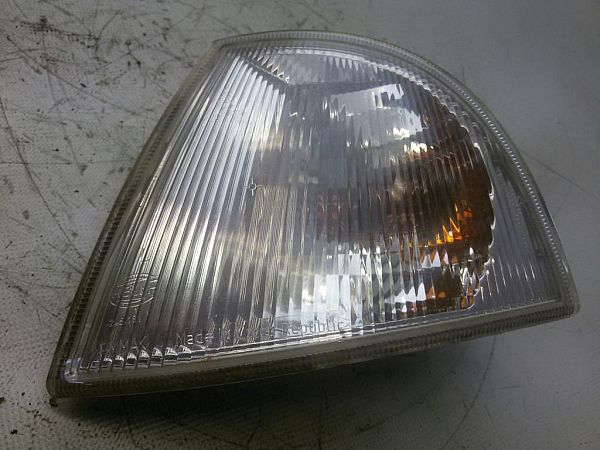 Kierunkowskaz – przedni SKODA OCTAVIA I Combi (1U5)