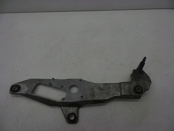 Rear window wiper mechanism
