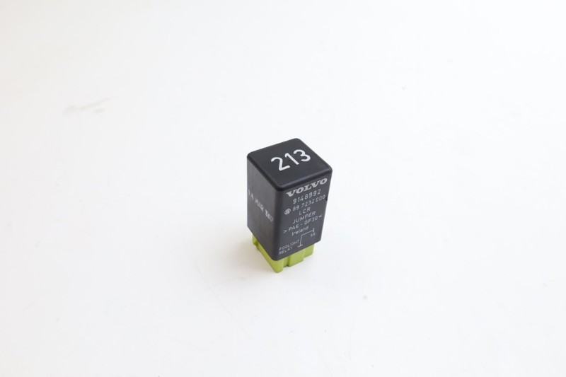 Light relay