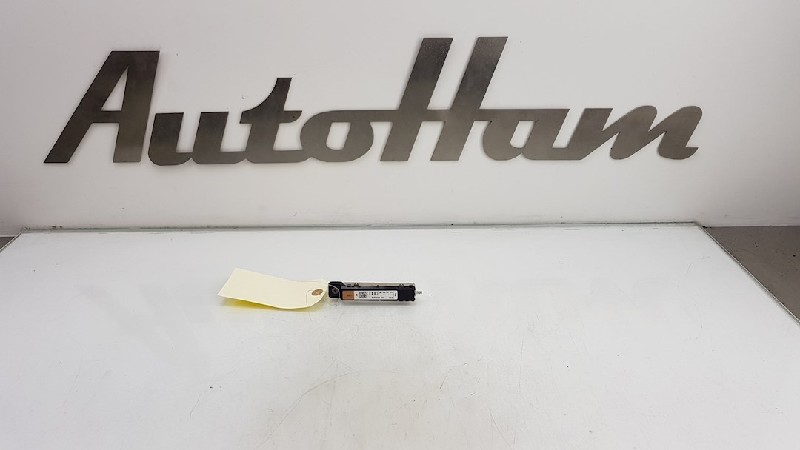 Wzmacniacz antenowy AUDI A3 Limousine (8VS, 8VM)