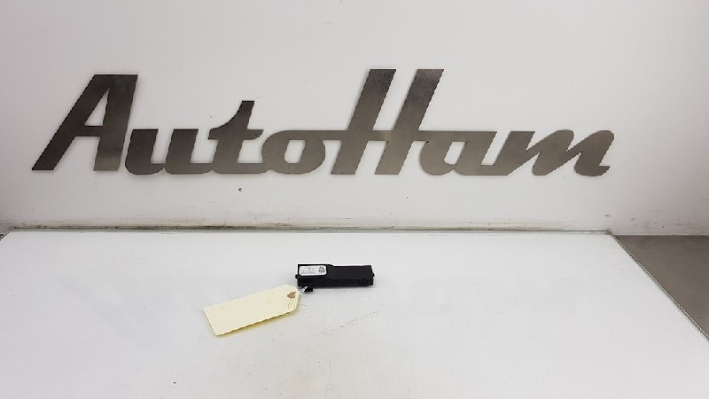 Wzmacniacz antenowy OPEL ADAM (M13)