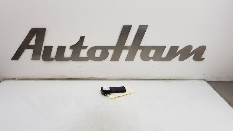 Wzmacniacz antenowy OPEL CORSA E (X15)