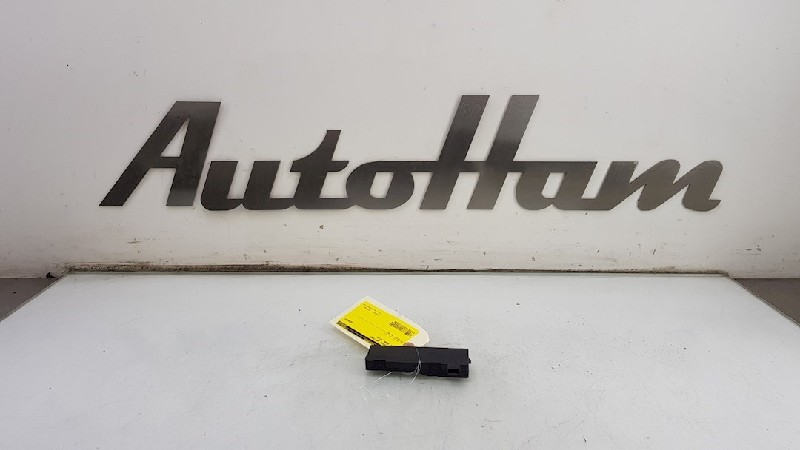 Wzmacniacz antenowy OPEL ADAM (M13)