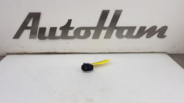 Engine start stop button switch