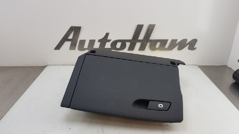 Handskerum AUDI A4 Avant (8W5, 8WD, B9)