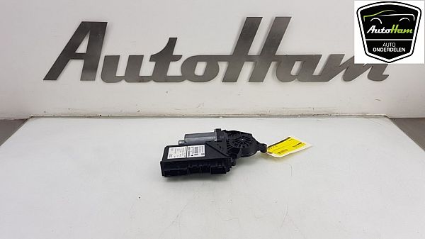 479011_7