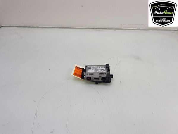 Wzmacniacz antenowy AUDI Q5 (FYB)