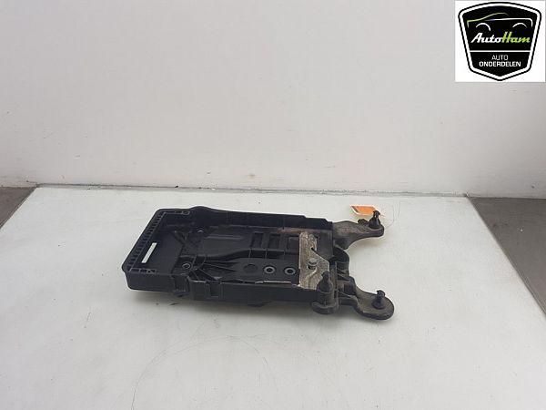 Accubak SEAT IBIZA Mk V (KJ1)