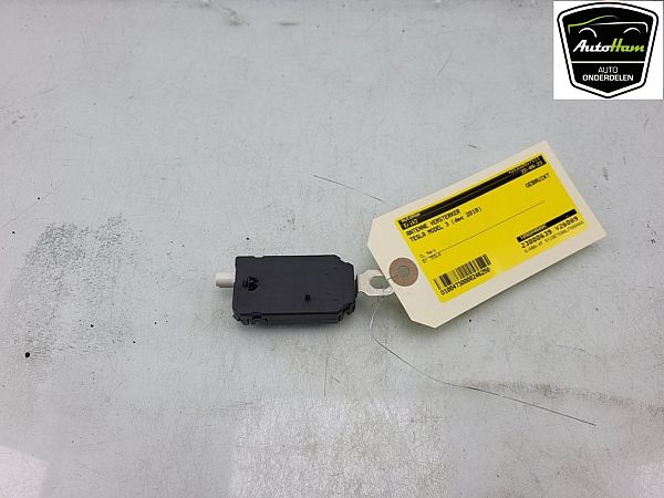 Wzmacniacz antenowy TESLA MODEL 3 (5YJ3)