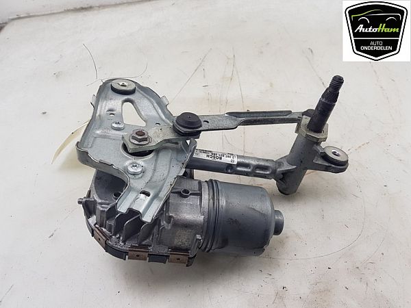 Windshield wiper linkage and motor