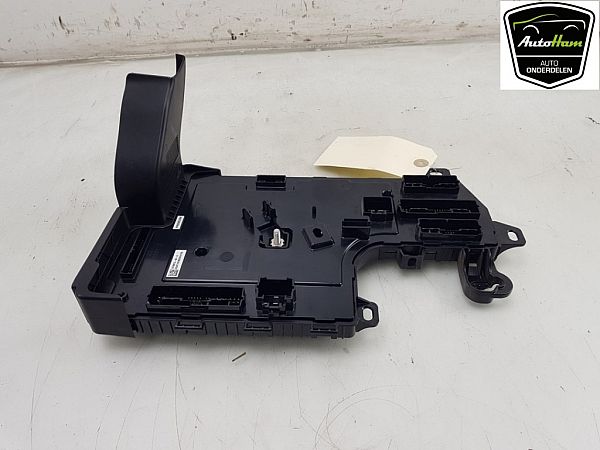 Moduł sterowania - różne TESLA MODEL 3 (5YJ3)