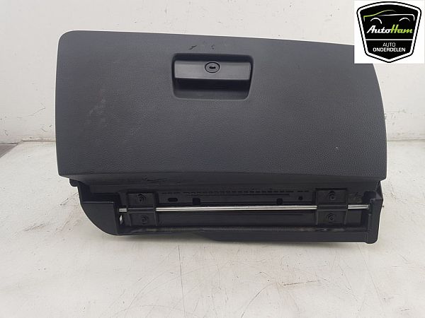 Handskerum BMW 3 Coupe (E92)