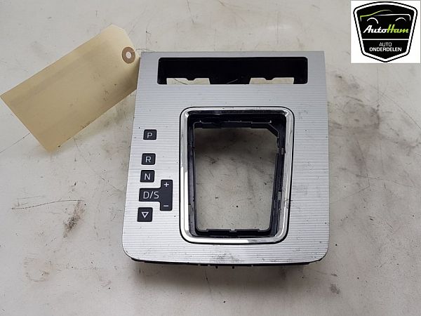 Gear shifter trim