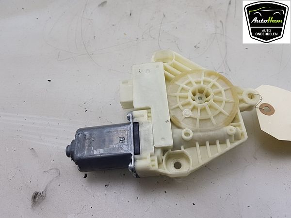 Door window regulator motor