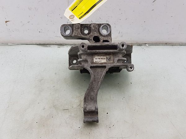 motorophæng / motorfæste
