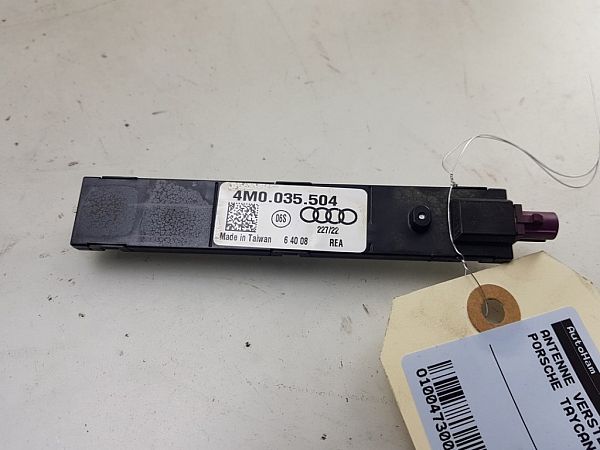 Wzmacniacz antenowy PORSCHE TAYCAN (Y1A)